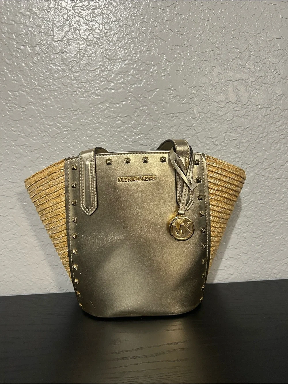Michael Kors tote grab bucket Bag